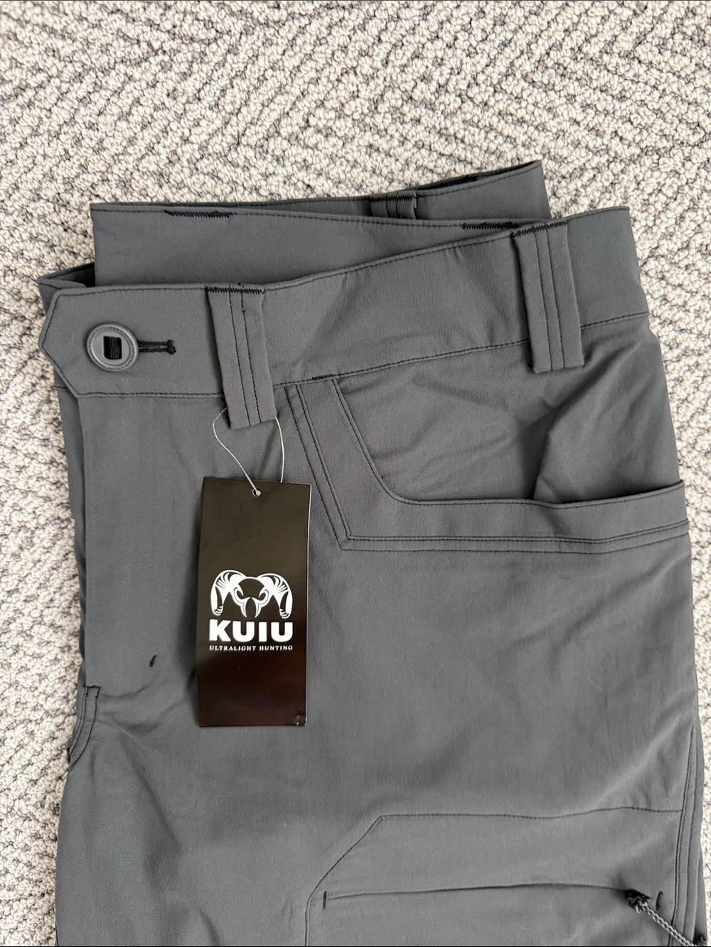 KUIU Men’s Charcoal Gray Tactical Cargo Shorts